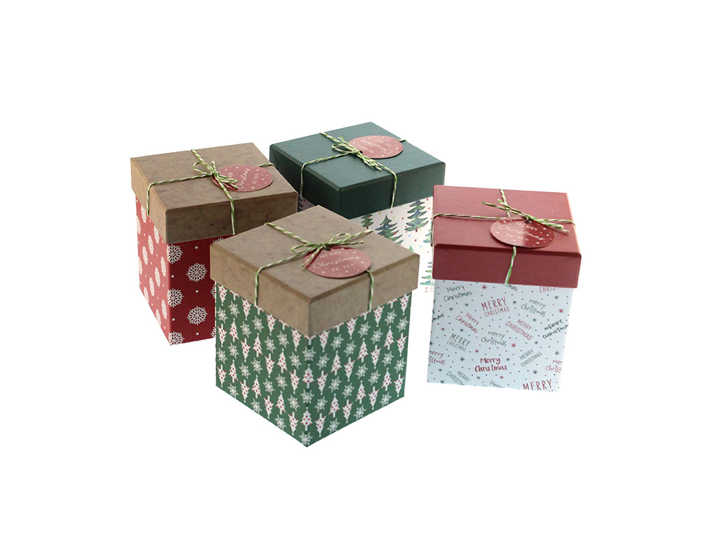 ASSORTIMENTO 4 SCATOLE DI NATALE QUADRAT cod. 9324520